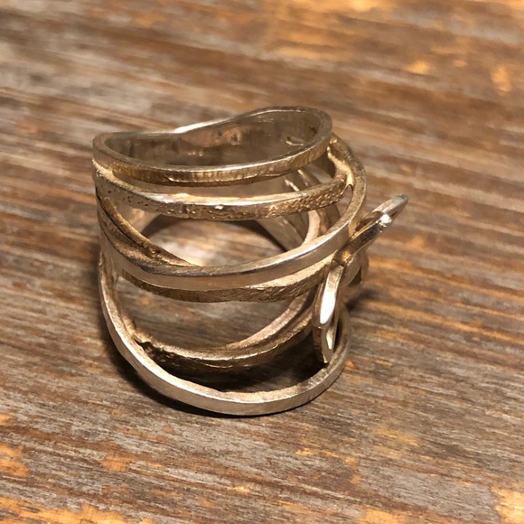 Costume Jewelry Ring Bundle β 7 Mixed Styles | Silver-Tone & Gem Look π - Picture 2 of 6